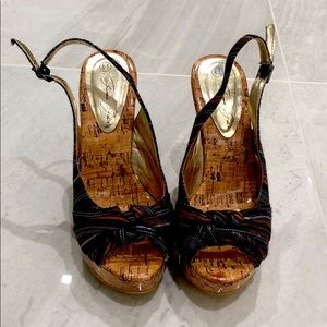 Women’s wedge heel sandals